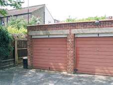 Photo of lot Garage R-O 180-182 Carlyle Rd, Ealing, London, W5 W5 4BJ