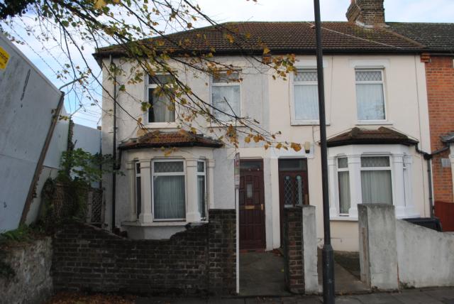 Photo of lot 31 Gladstone Road, Southall, Middlesex UB2 5BB