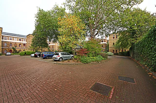 Photo of 1 Osterley Gardens, Southall, Middlesex